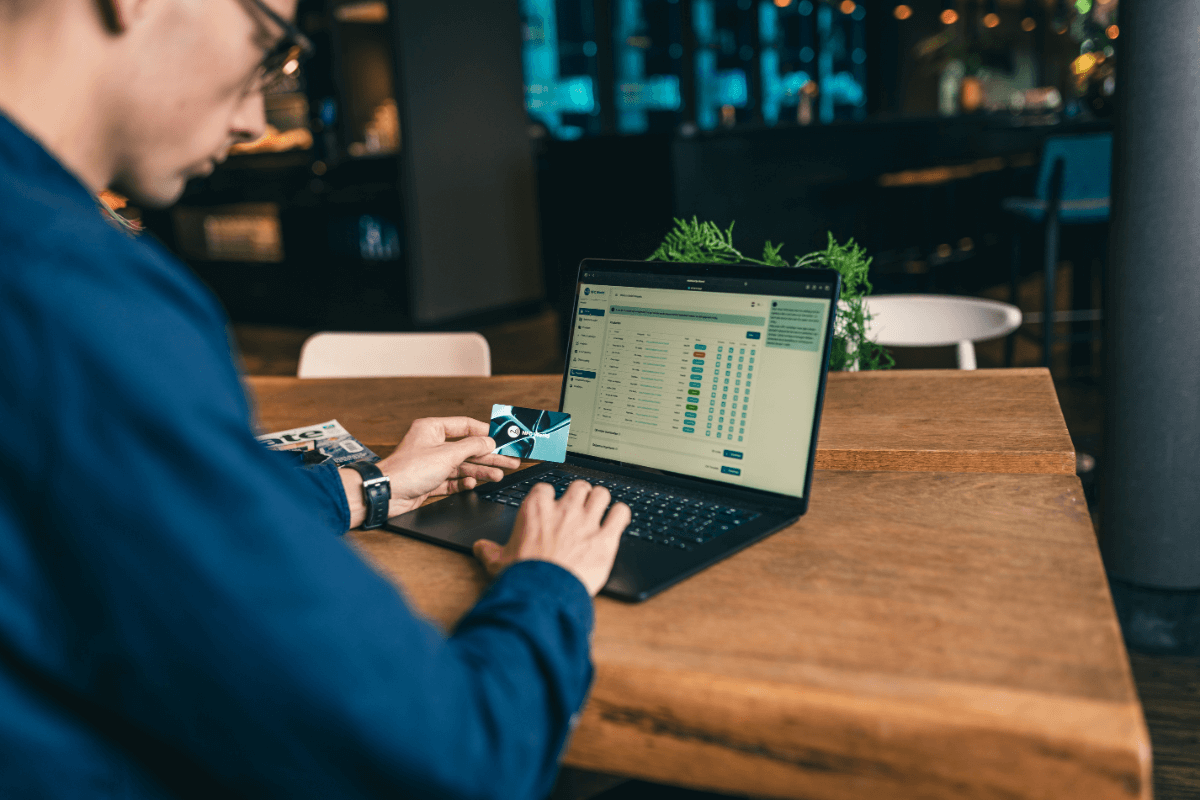Digitaalsete visiitkaartide juhtpaneeli seadistamine